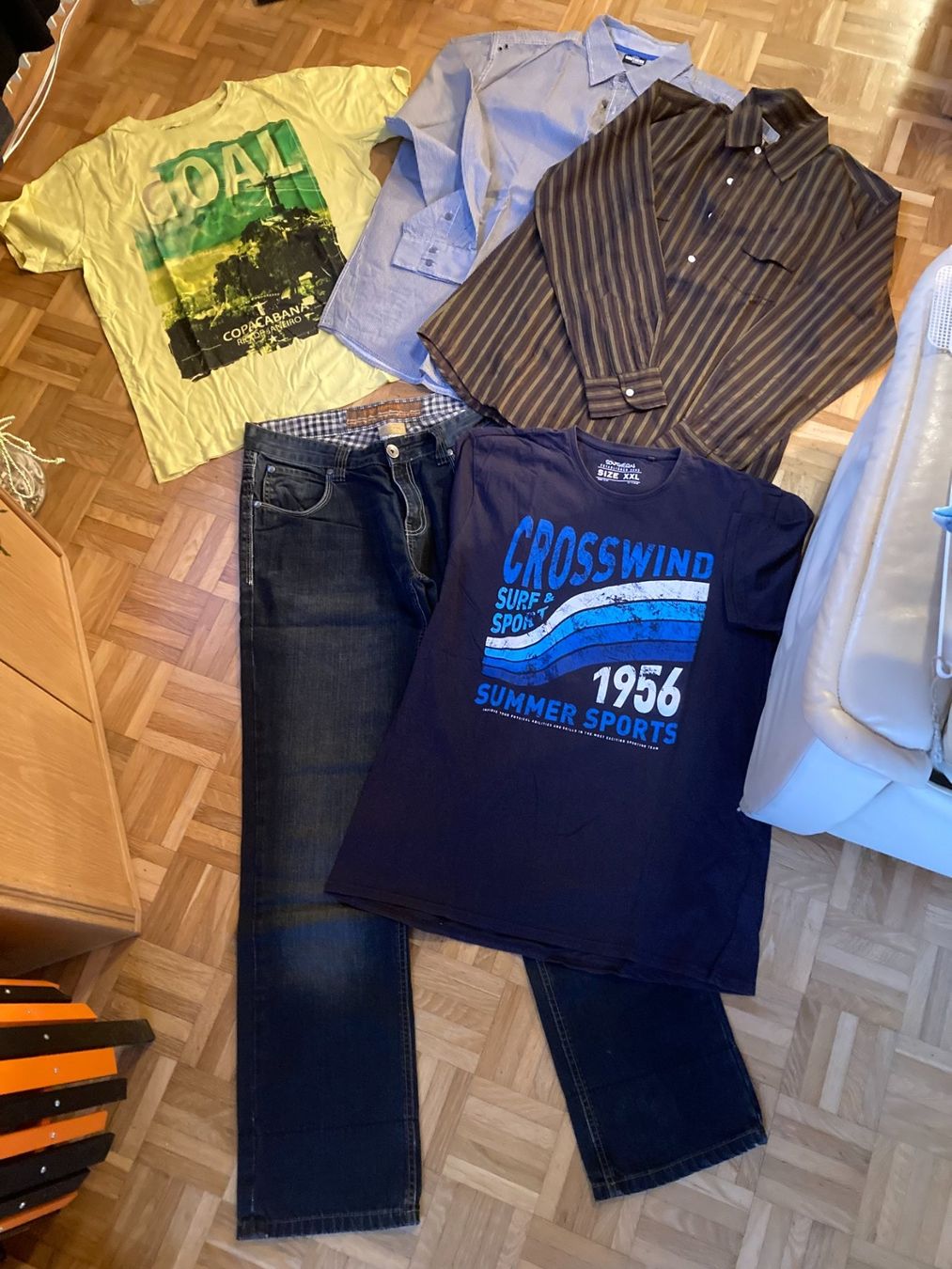 Lotti di vestiti: Kleiderpaket – Usato da Balsthal venduto da dasesaro