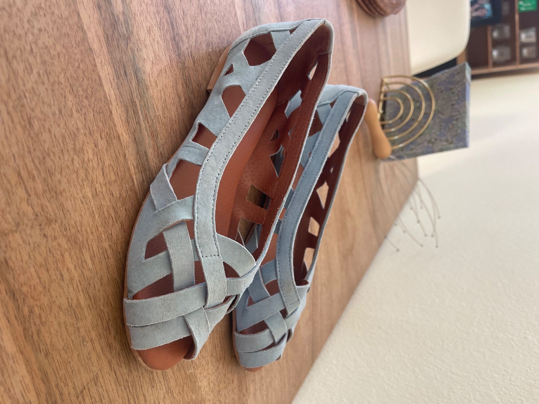 La Garçonne Scarpe da donna: Sandalen La Garconne hellblau – Usato da Zollikerberg venduto da Gackele 1