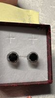 Boucles d'oreilles pierre noire entourage brillant argent