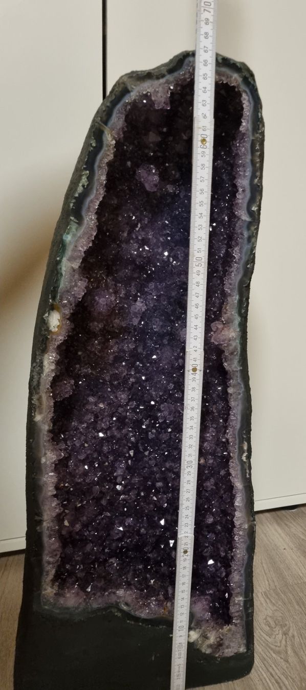 Minerali & Pietre curative: Amethyst Druse XXL 50 KG – Usato da Eschenz venduto da Bibas1 4