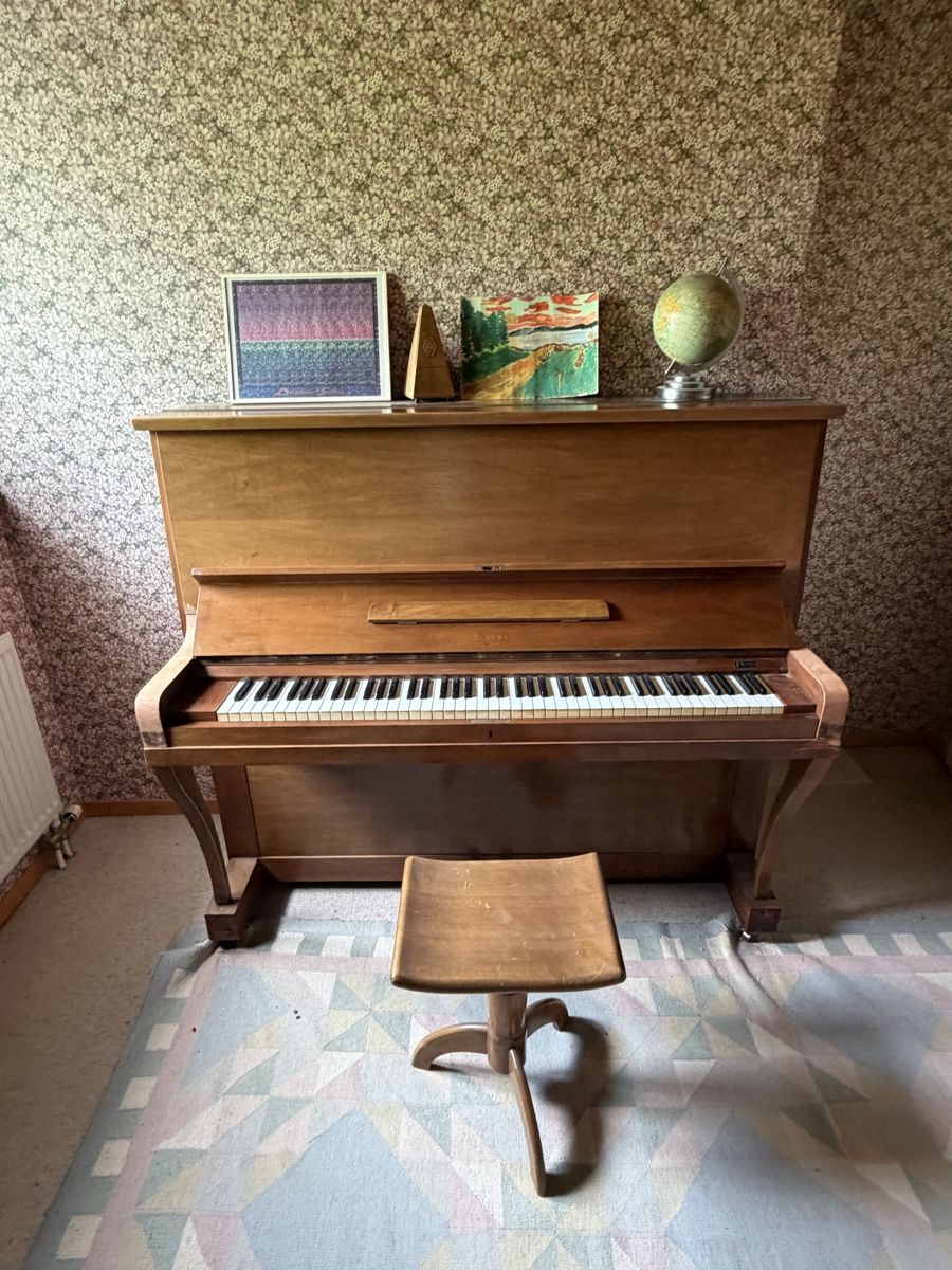 Strumenti musicali: Piano droit Burrus – Usato da Vandoeuvres venduto da jetdo66