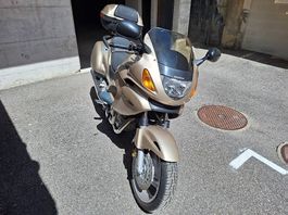 Magnifique Honda Deauville 