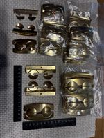 30 Gürtelschnallen gold Farbig