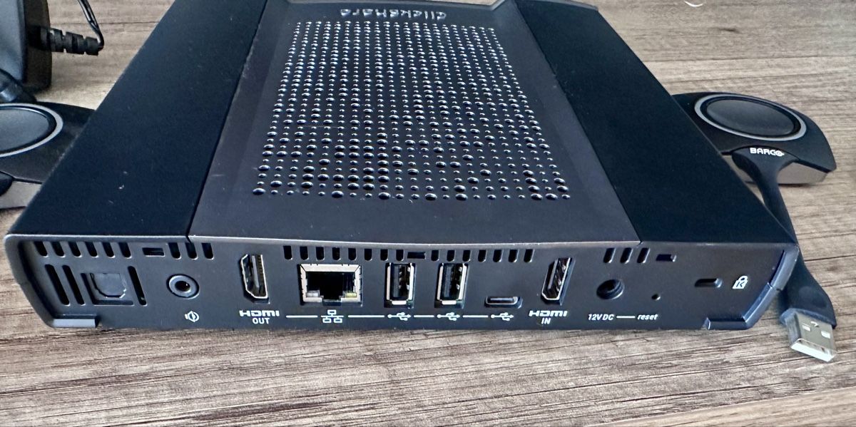Hubs & Switches: Barco ClickShare CSE-200+ Wireless System 4 Buttons – Gebraucht aus Pratteln von Besliu.Claudiu 1