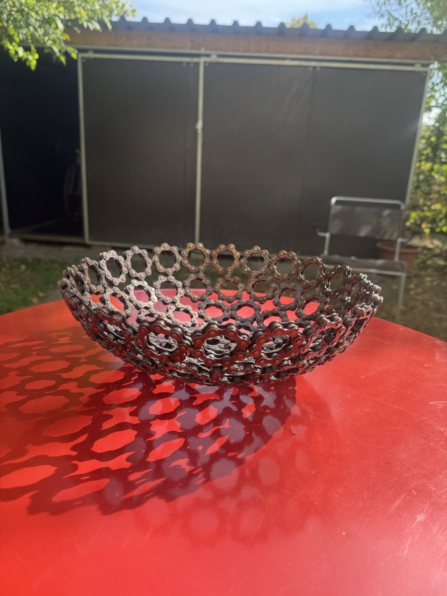 Schalen: Schale aus Ketten – Gebraucht aus Regensdorf von Supermonkey89
