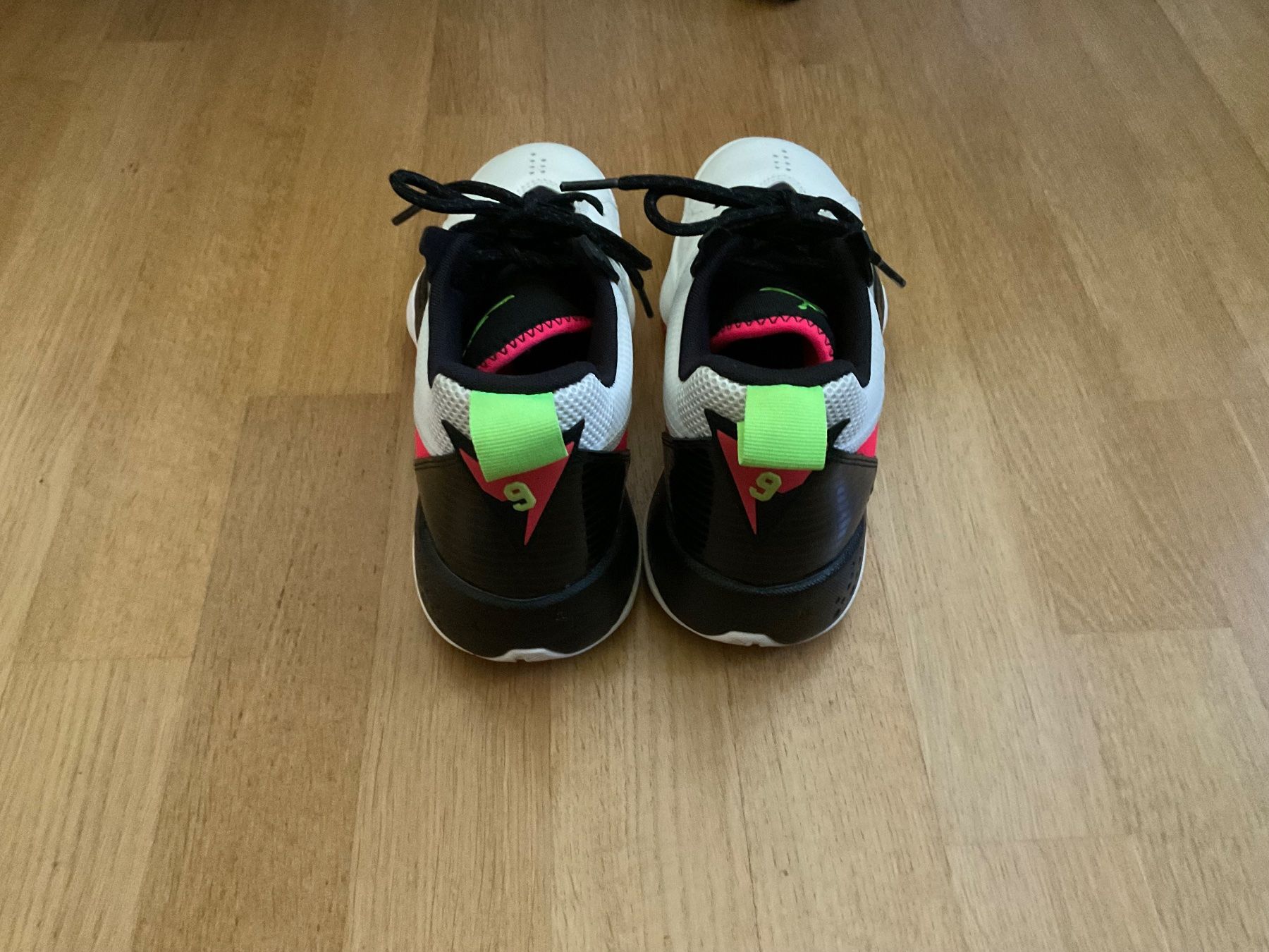 Nike Damenschuhe: Sportschuhe Nike Air – Gebraucht aus Horw von Benny017 2