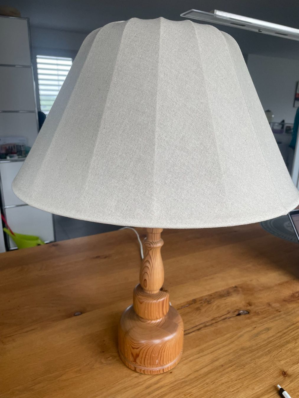 Linth Lampade: Schirmlampe Stoff von Linth Möbel – Usato da Schübelbach venduto da markusae