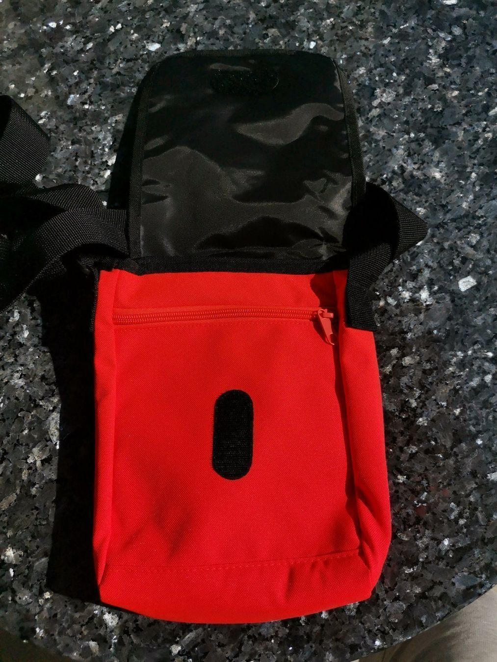 Adidas Borse da donna: Tasche – Nuovo e nell'imballaggio originale da Biel/Bienne venduto da No62 2