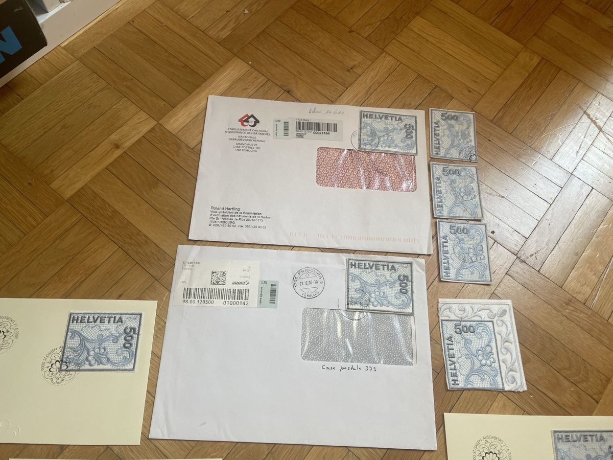 Tutti i francobolli: timbre tissus de l’an 2000. – Usato da peseux venduto da laurencephil 1