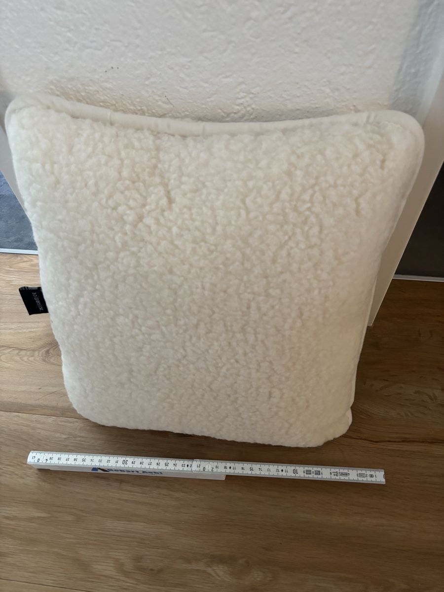 Kissen: Merino-Woll-Kissen – Neu (gemäss Beschreibung) aus Zug von christoph.arnold88