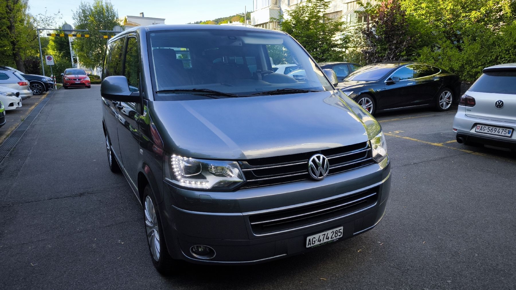 VW Autos: VW Multivan 2.0tdi DSG ab Service und MFK 01.26 – Gebraucht aus Oberrohrdorf von PieBu 5