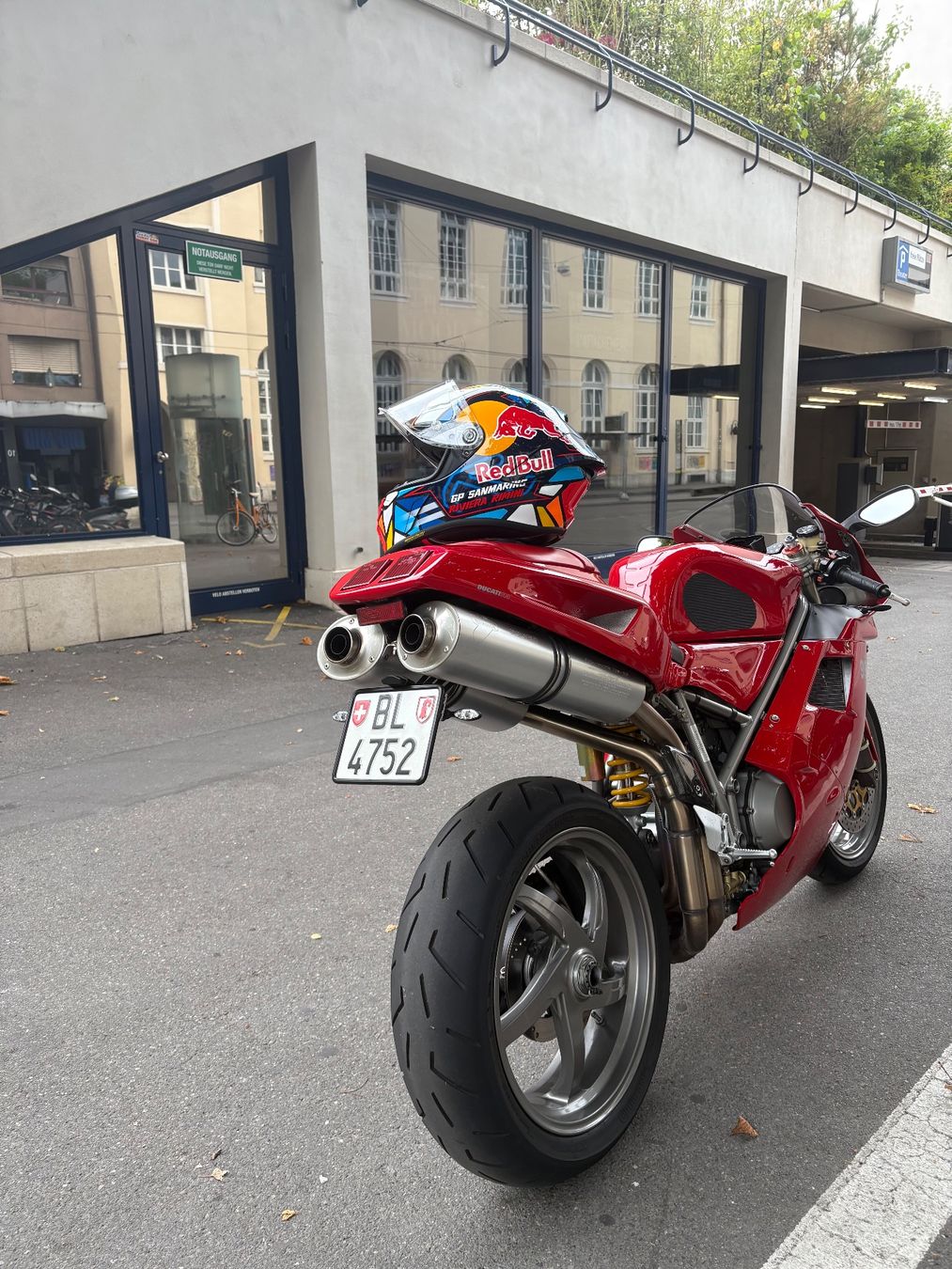 Ducati Strada: Ducati 996 Biposto – Usato da Basel venduto da sisbro 5