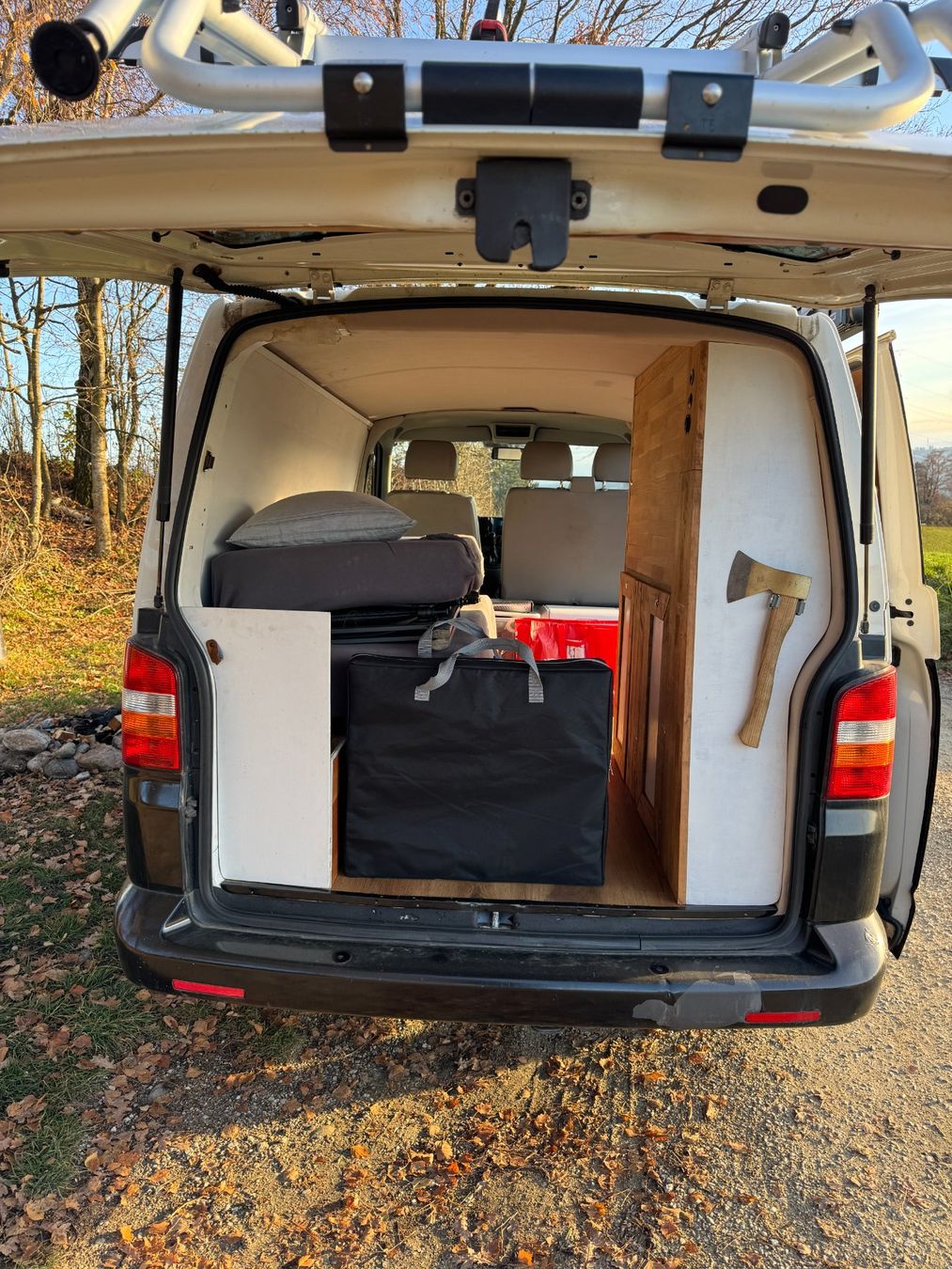 VW Veicoli da campeggio: T 5 mit Camperausbau – Usato da Ueberstorf venduto da Verkauf100 6