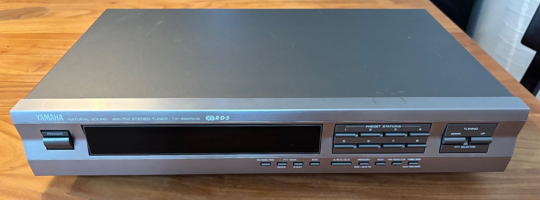 Yamaha Radio: Yamaha TX492RDS Tuner – Usato da Zürich venduto da Dries