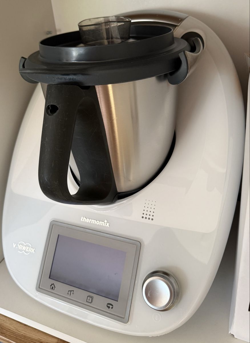 Thermomix Küchengeräte: Thermomix TM5 – Gebraucht aus Kleinandelfingen von DesignOne