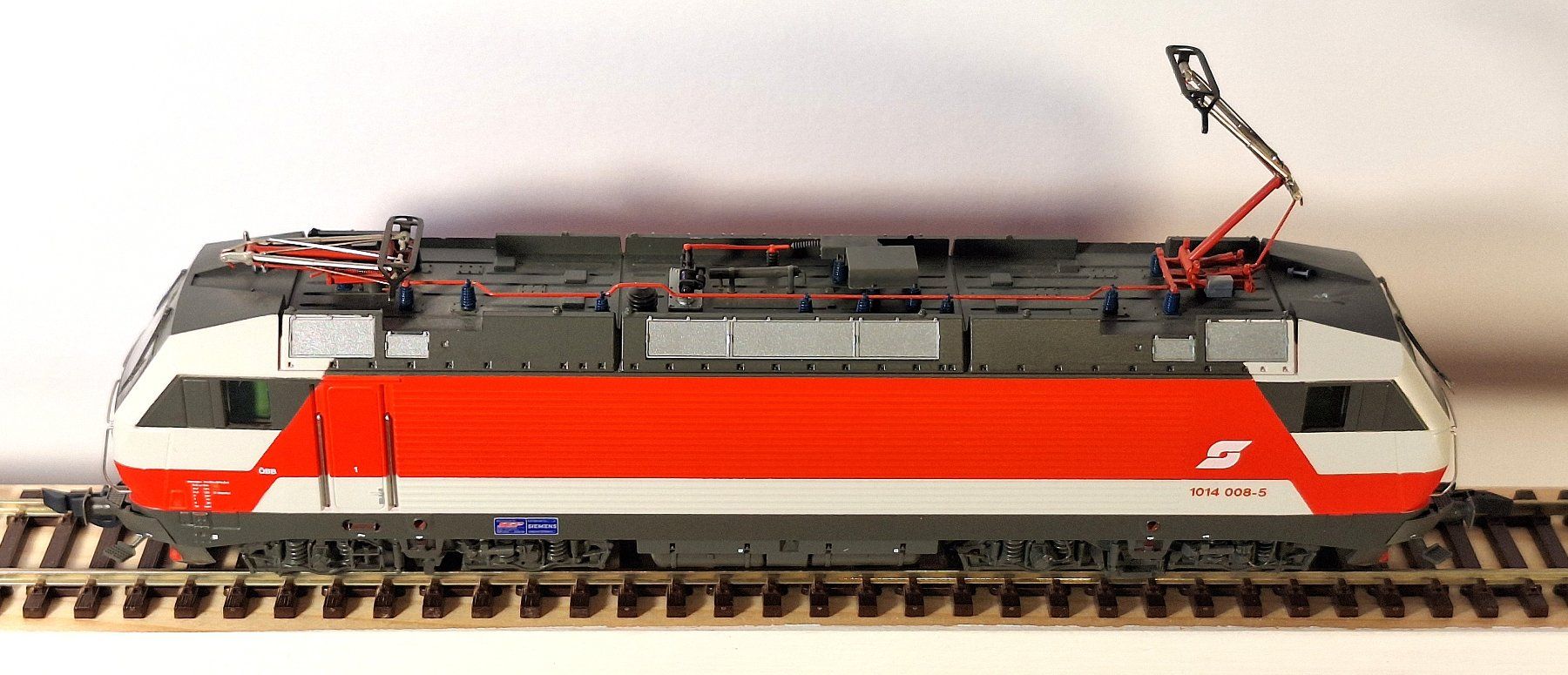 Piko Modellini di ferrovie: ÖBB 1014 mit Eurofimawagen – Usato da Bern venduto da BahnliebhaberRe420 3