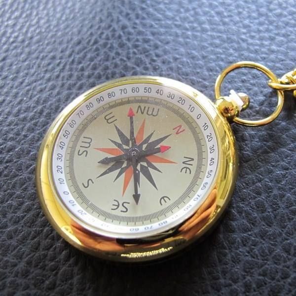 Orologi: Tolle Steampunk Umhängeuhr Kompass Look – Nuovo (secondo la descrizione) da Schwanden GL venduto da UHRKNALL 1