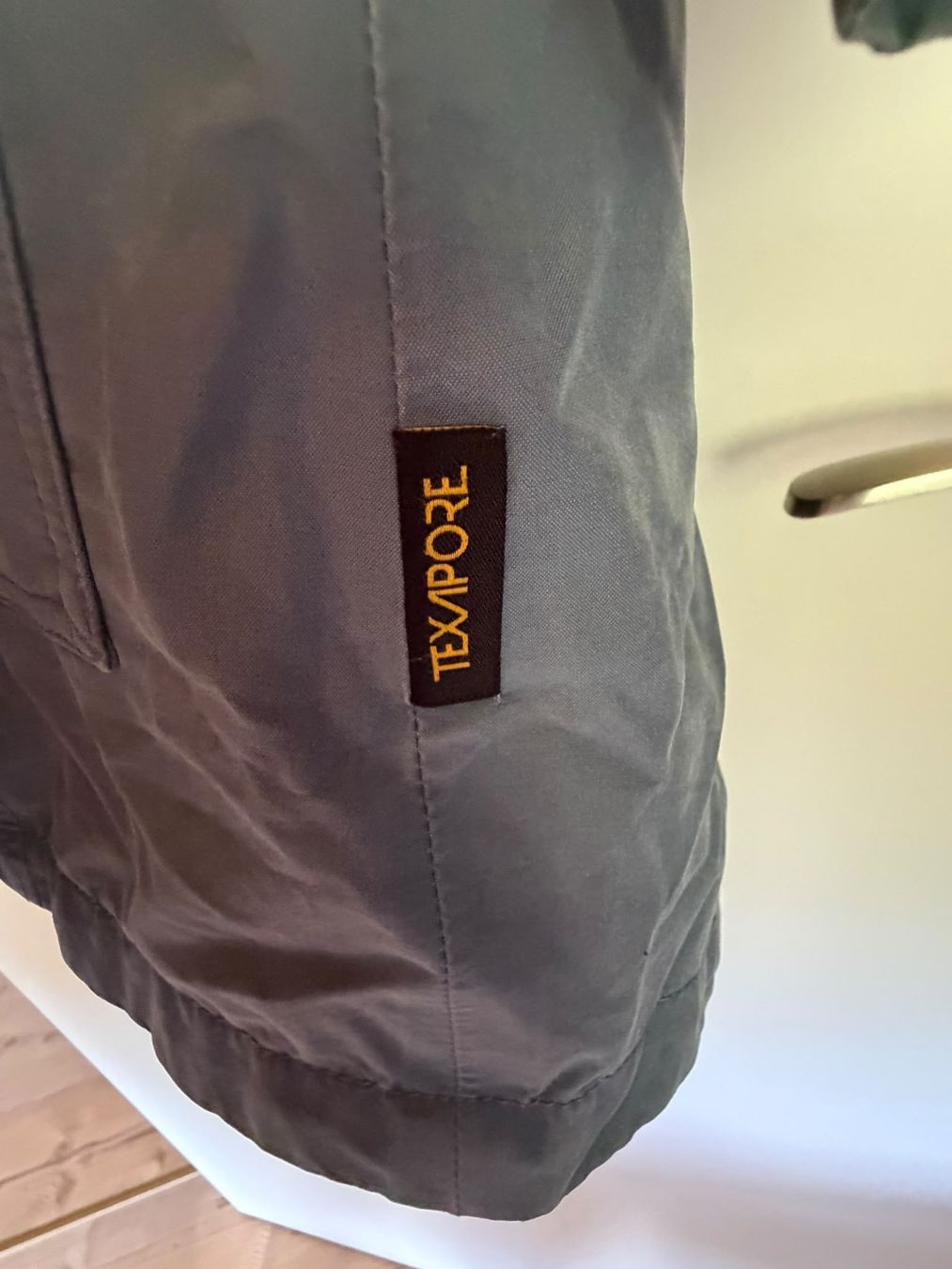 Jack Wolfskin Cappotti: Jack Wolfskin  Winter Mantel – Usato da Wolfwil venduto da con_k6vx 4
