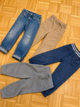 Lot de 4 pantalons pour enfant, occasion taille 110/116