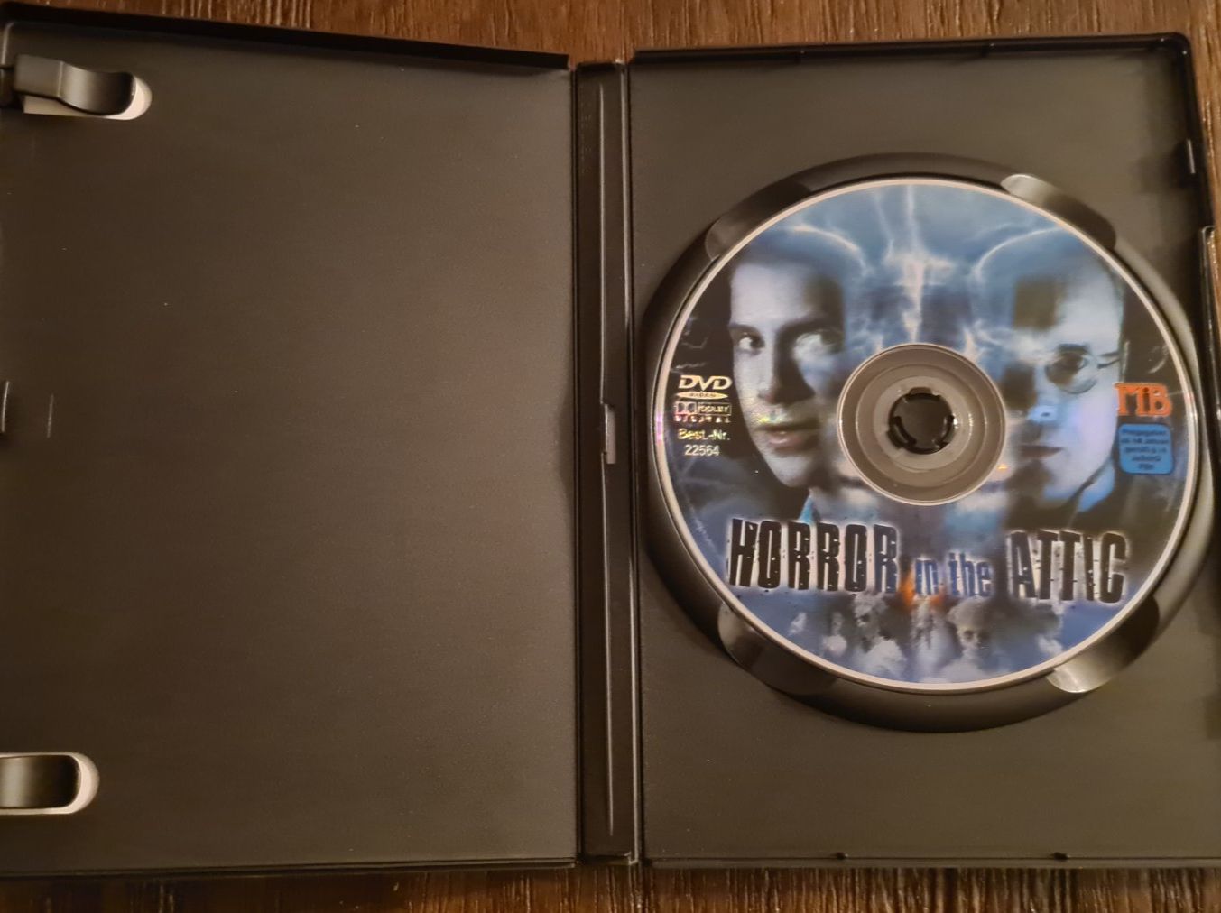 Alle DVDs: Horror In The Attic (H) – Neu (gemäss Beschreibung) aus Oberkirch LU von ThE_CoLLecTor666 2