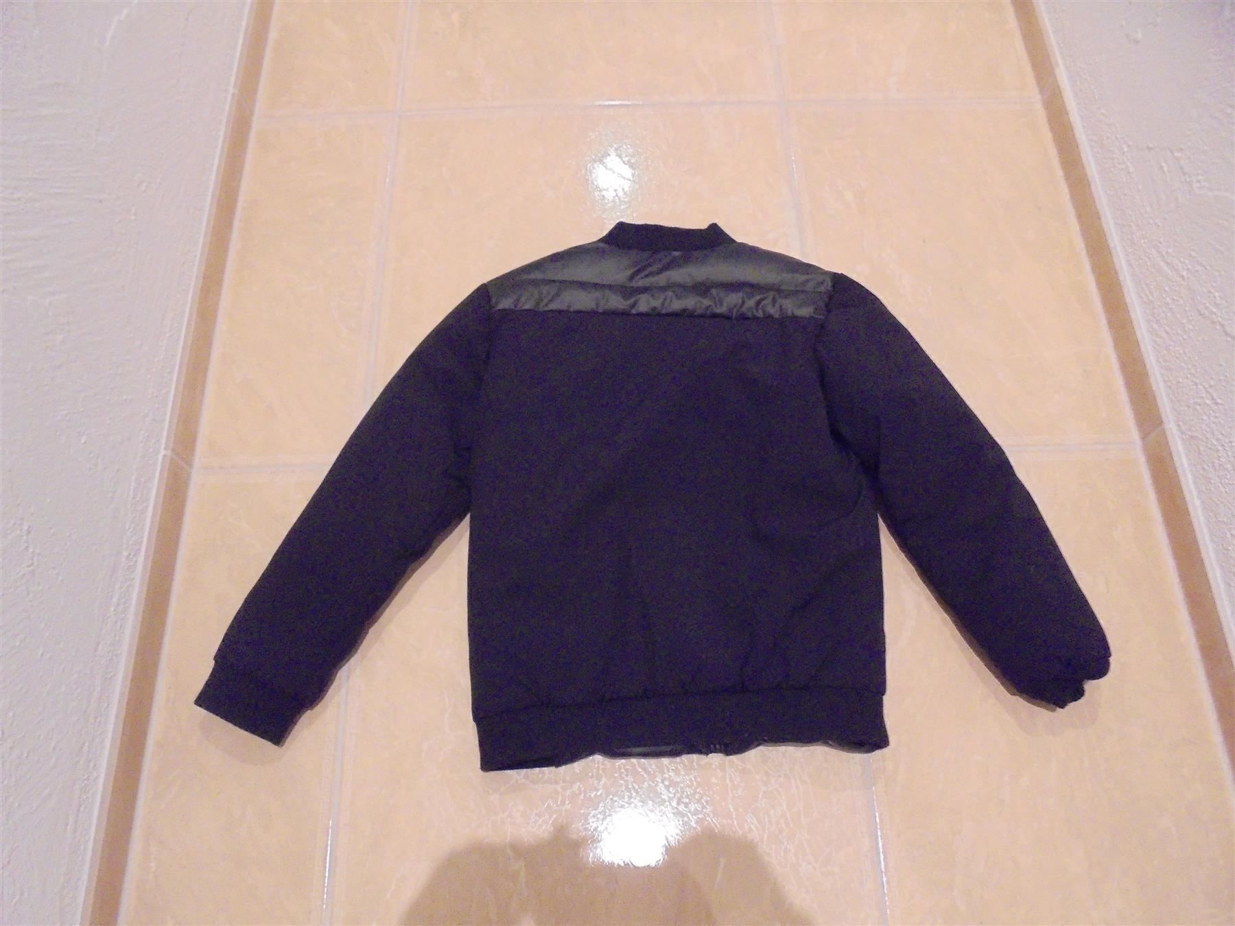 Guess Giacche & Cappotti: Guess coole Winterjacke, 12J 152 – Usato da Klingnau venduto da Markus14 5
