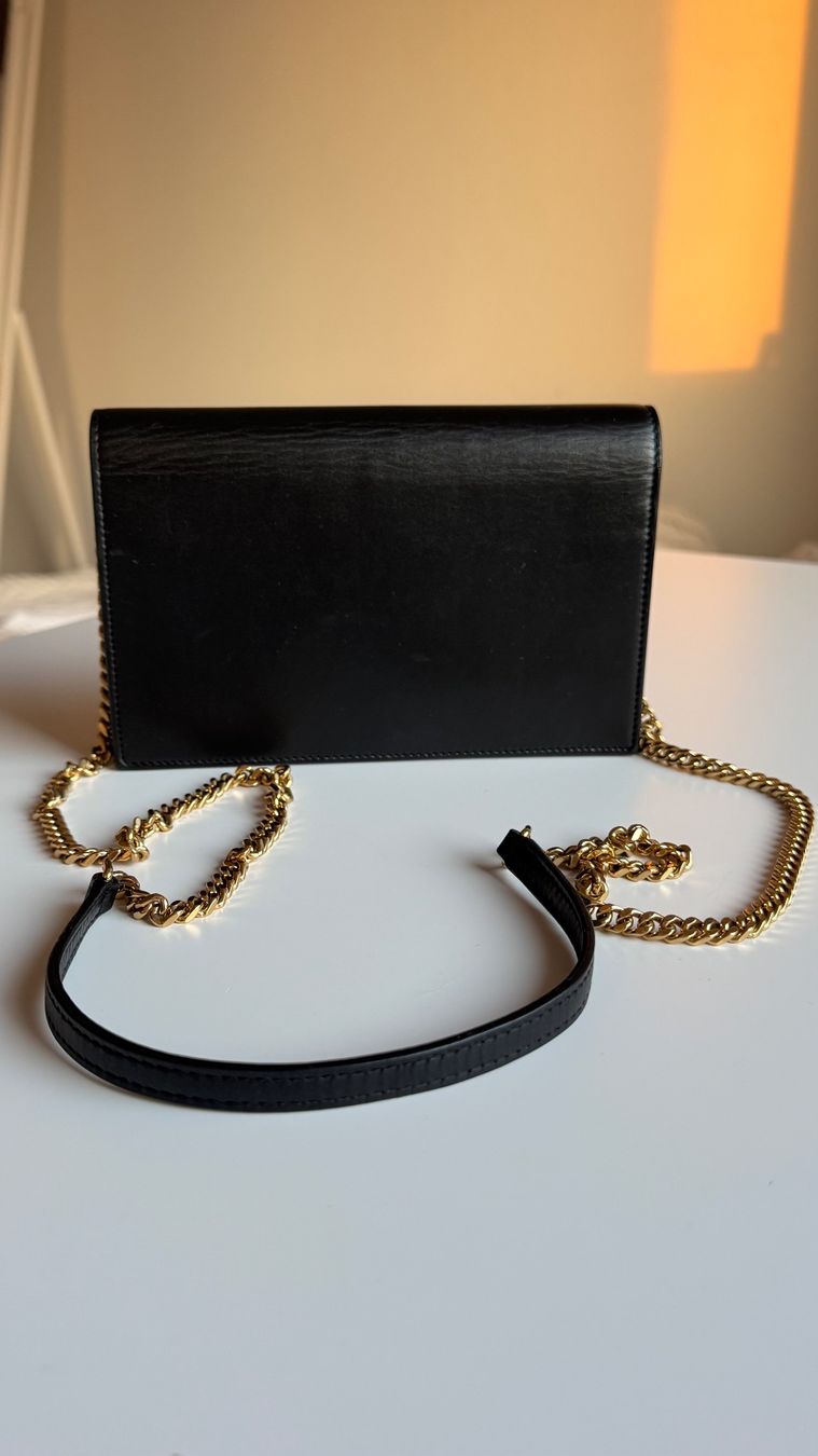 Saint Laurent Borse da donna: Saint Laurent YSL Kate small Pompom Bag. – Usato da Schaffhausen venduto da R_Muzh 1