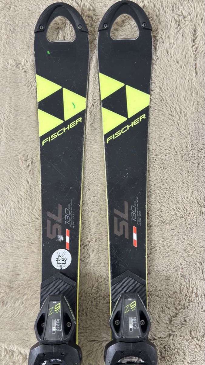 Fischer Sci: Fischer SL Rennski Race Code 130 cm gebraucht – Usato da Dietlikon venduto da kickboxer_999 1