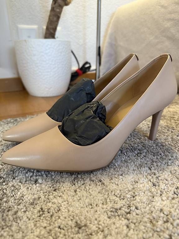 Michael Kors Scarpe da donna: Michael Kors Heels/Pumps Gr. 39/40 Nude – Nuovo (secondo la descrizione) da Bern venduto da kwa_pyt9 1