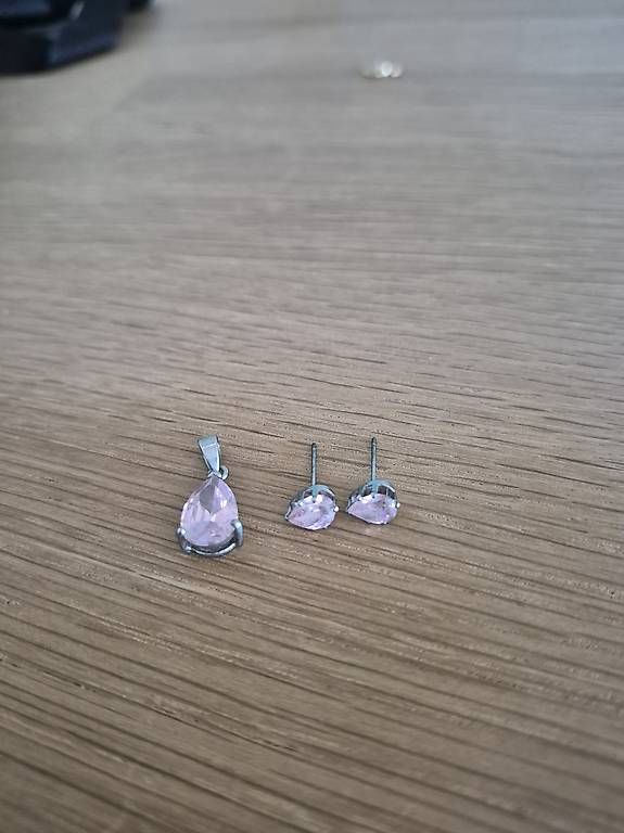 Purelei Anhänger: Schmuck – Gebraucht aus Neu St. Johann von cim_vv6n 1