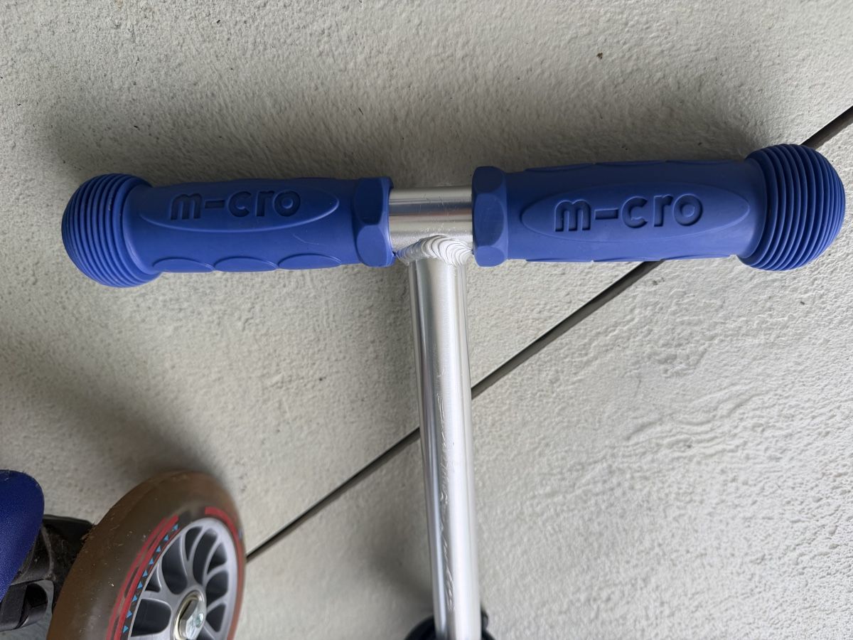 Micro Veicoli per bambini: Micro Mini Tretroller mit Sitz – Usato da Therwil venduto da srosselli 6