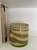 Dekorative mundgeblasene Kunstglasvase in warmen Naturtönen