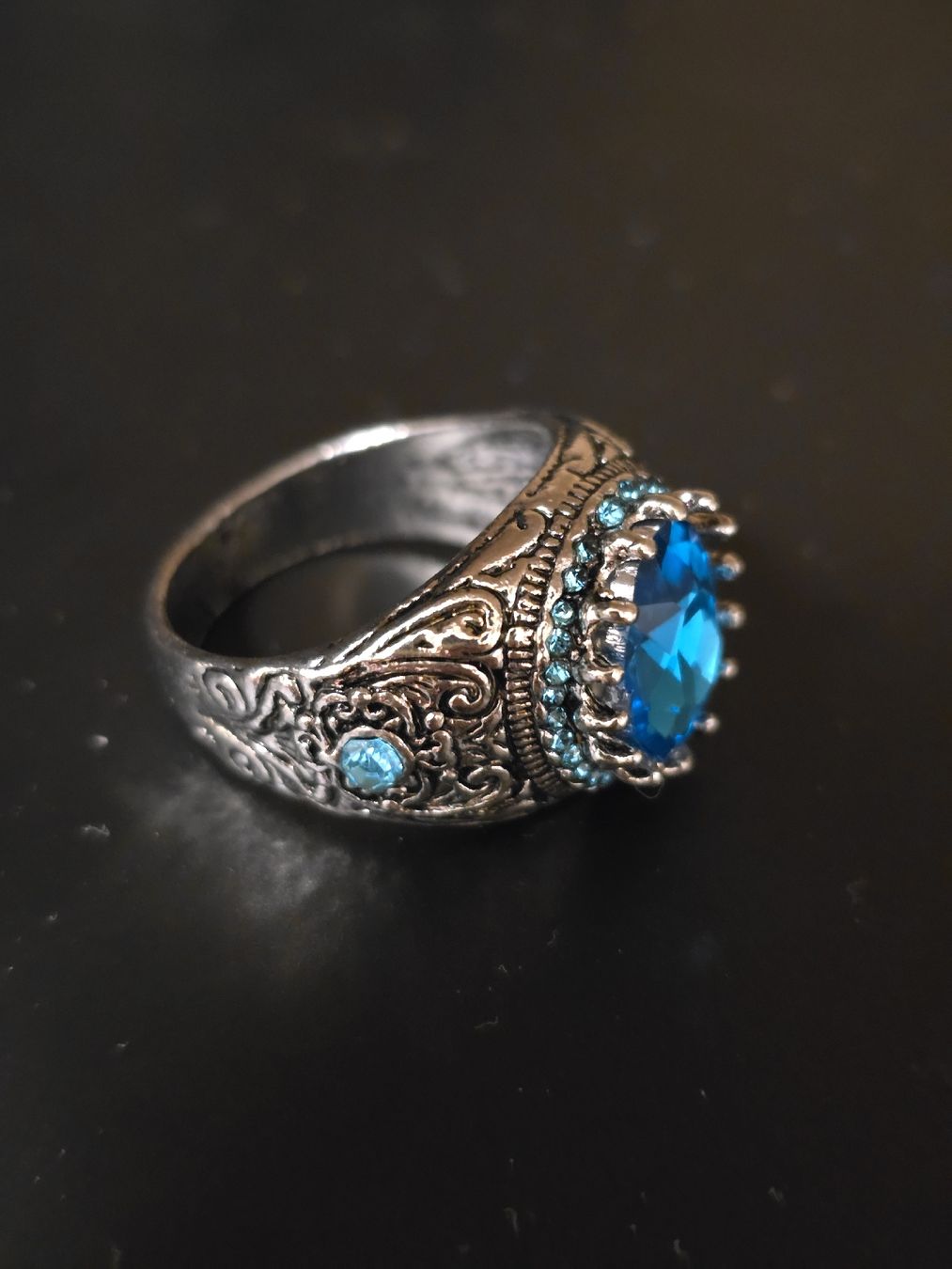 Bagues: Herrenring silberfarben mit blauem Stein  – D'occasion à Kreuzlingen par AudiB9 2