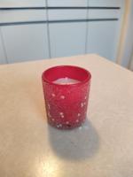 kleines, rotes Windlicht