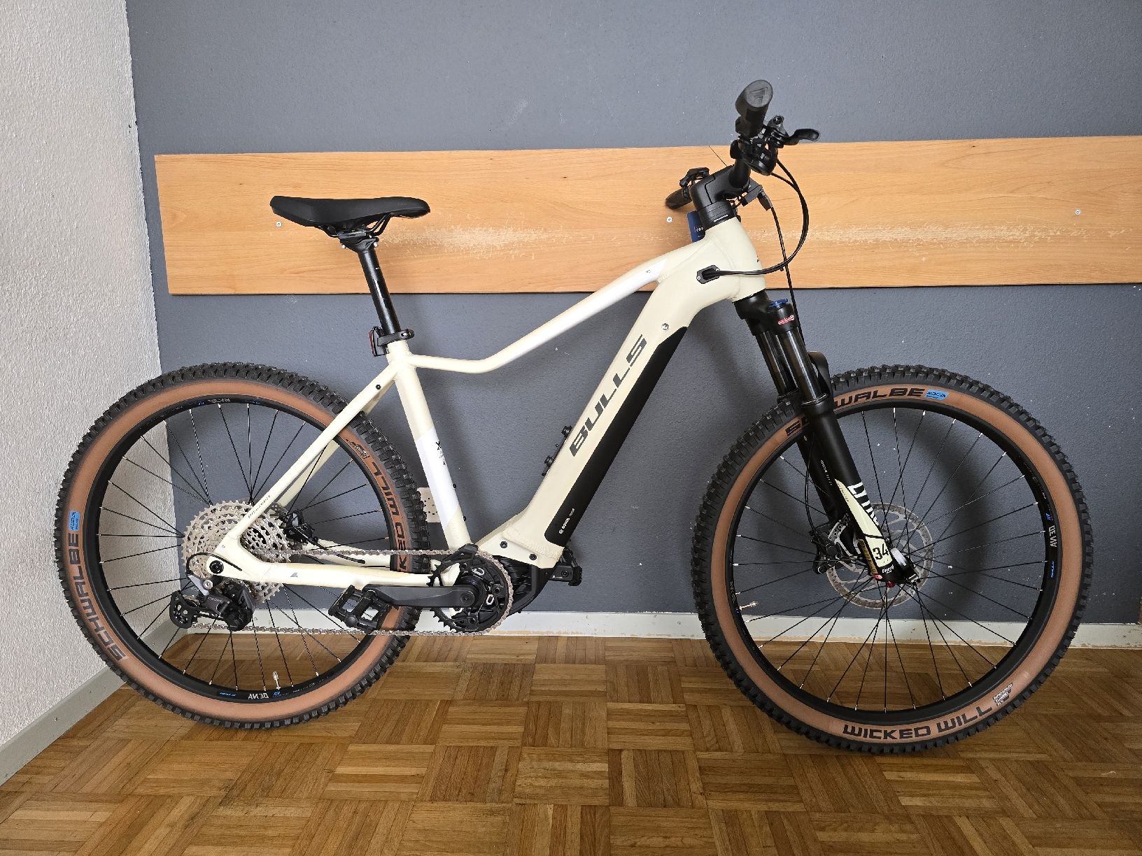 Bulls Velos: Bulls E-MTB 25 km/h – Neu (gemäss Beschreibung) aus Kägiswil von Qendro95 1