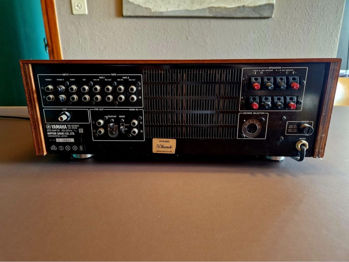 Yamaha Amplificatori: Verstärker Yamaha CA-2010 – Usato da Le Vaud venduto da Balthasar 2