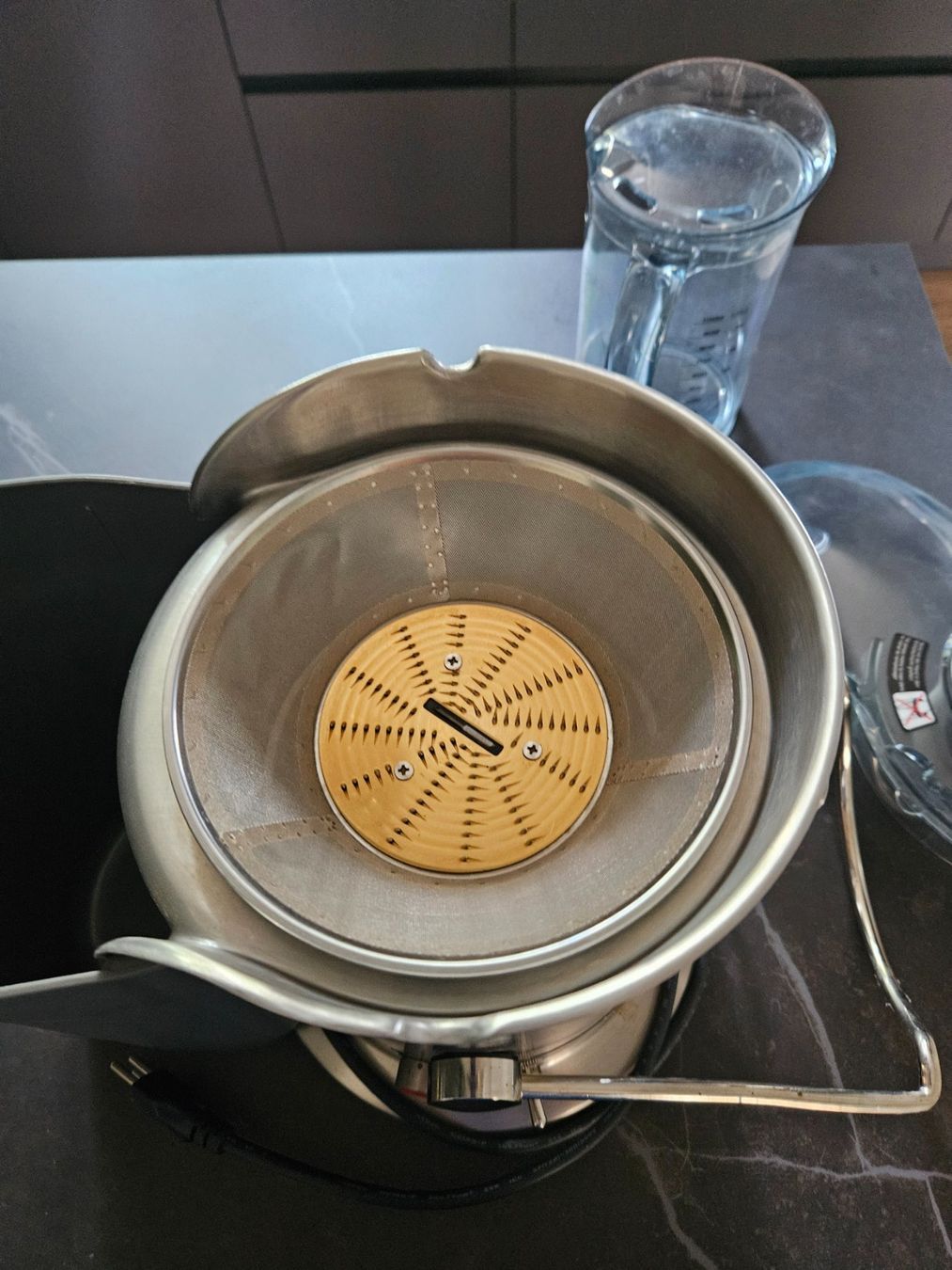 Elettrodomestici da cucina: Entsafter – Usato da Uerikon venduto da Catherine09 1