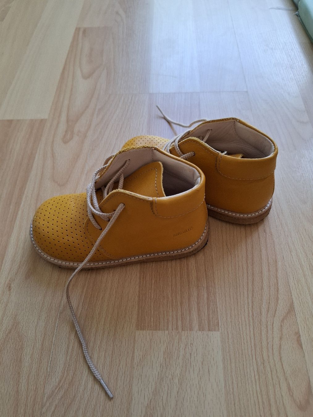 Scarpe per ragazzi: chaussure angulus t23 – Usato da Fully venduto da Taaat 1