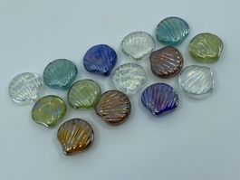 14 tolle Dekomuscheln aus Glas - ca. 2.5 x 3 cm