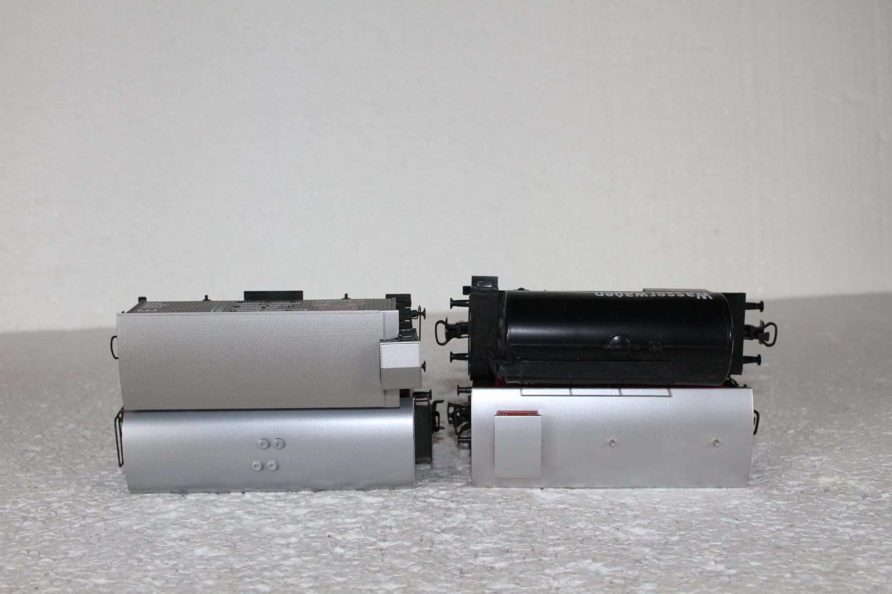 Märklin Modellini di ferrovie: 3x Märklin u. 1x Fleischmann AC Achsen – Usato da Triesen venduto da gleis8 4