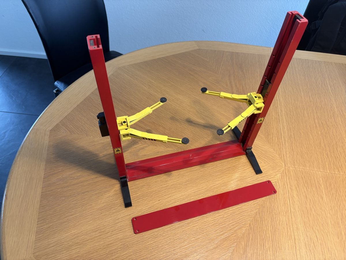 Modellbausätze & Standmodelle: Autolift 1:10 – Gebraucht aus Lyss von Innaja