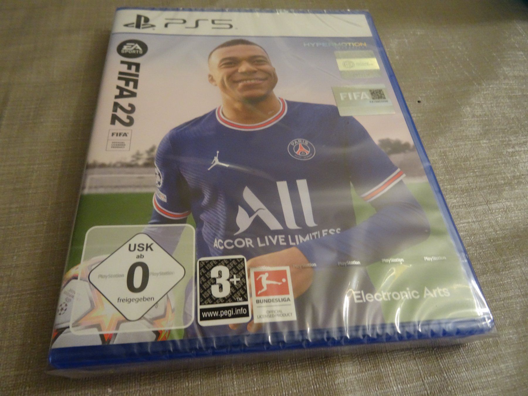 Sony Giochi: FIFA 22 PS5 PLAY STATION 5 - NEUWARE  TOP PREIS – Nuovo e nell'imballaggio originale da Olten venduto da Disc-Ausverkauf