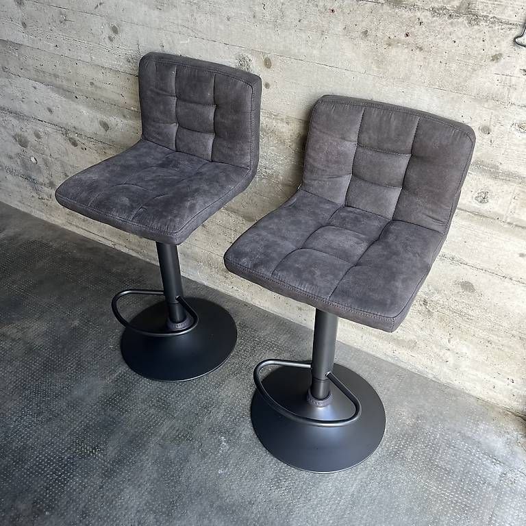 Hocker: 2x tabourets de bar - très bon état – Gebraucht aus La Chaux-de-Fonds von bon_2569 1