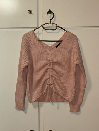 V Neck Pullover in Rosa