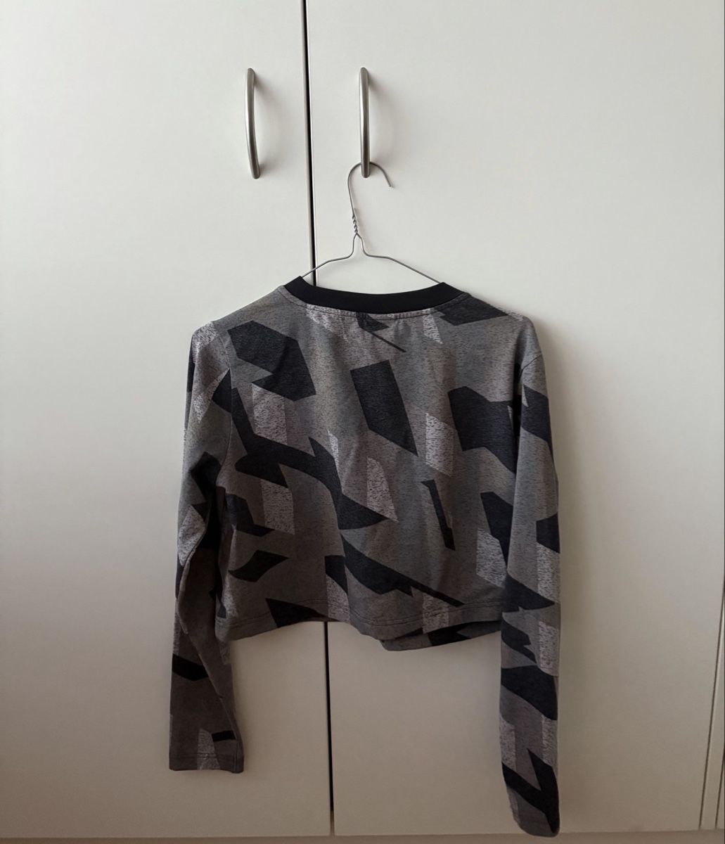 Nike Maglioni & Felpe: pull nike – Usato da Montreux venduto da m.mlkstn 2
