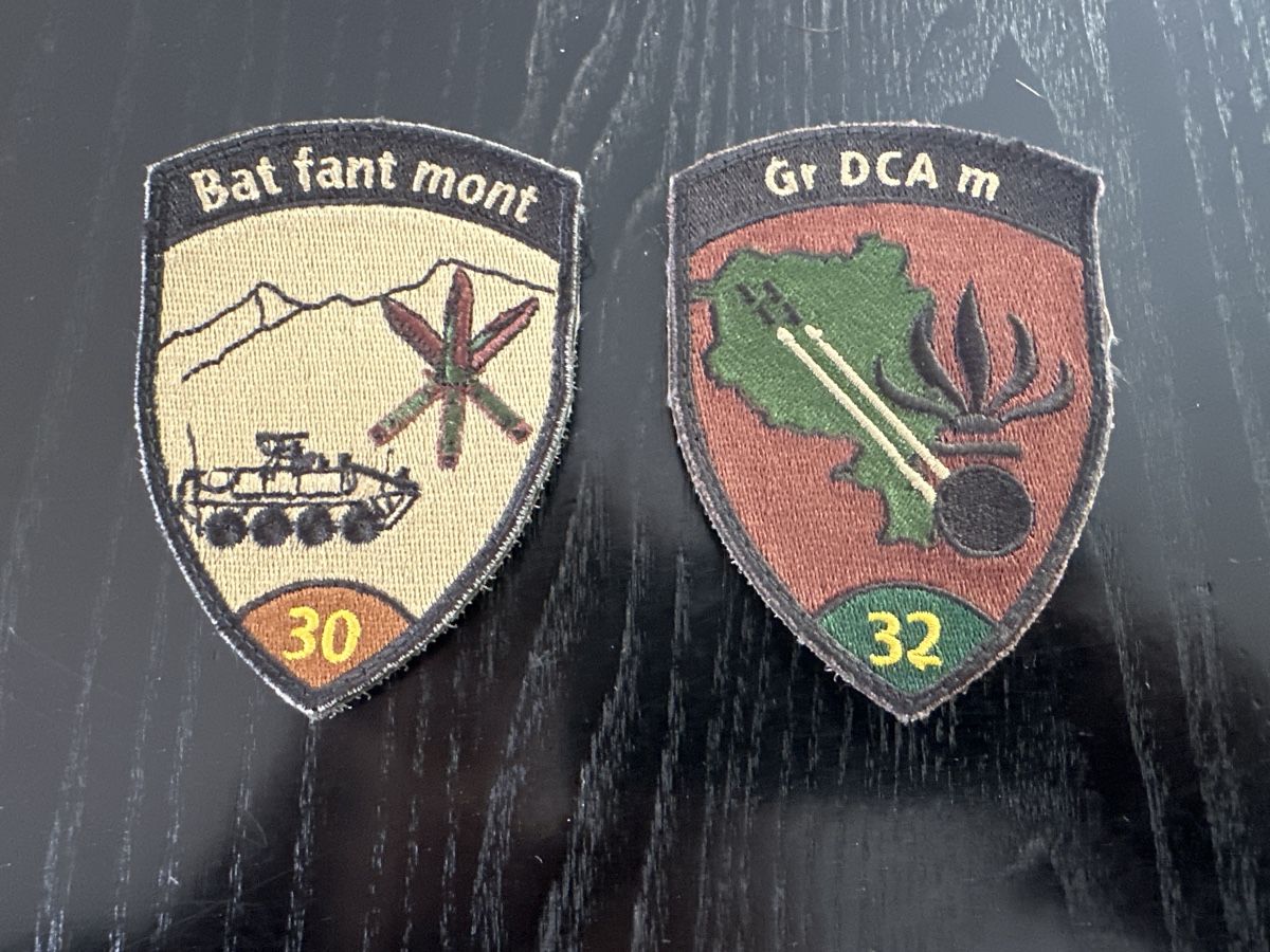 Schweizer Armee Toppe: Bat fant Mont 30 / DCA 32 – Usato da Morbio Inferiore venduto da Ecod