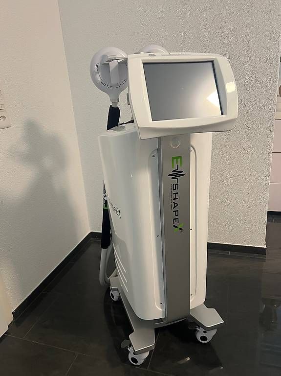 Attrezzature mediche: EMShapeX Körperformungsgerät, neuwertig! – Usato da Villmergen venduto da Lexsvc
