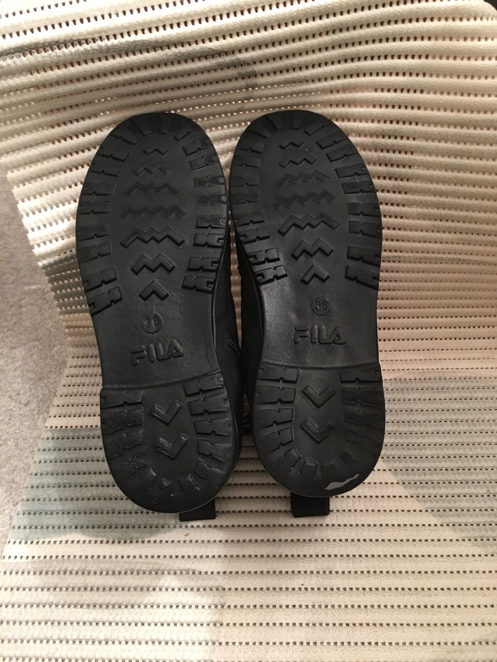 Scarpe da donna: Fila Schuhe Halbschuhe Gr.38 – Usato da Grenchen venduto da Tirana 4