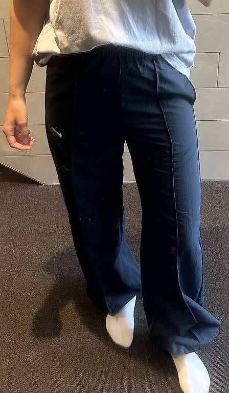 Pantaloni: Nike Hose Navy Blau – Nuovo e nell'imballaggio originale da Zürich venduto da fabienne.fkl 4