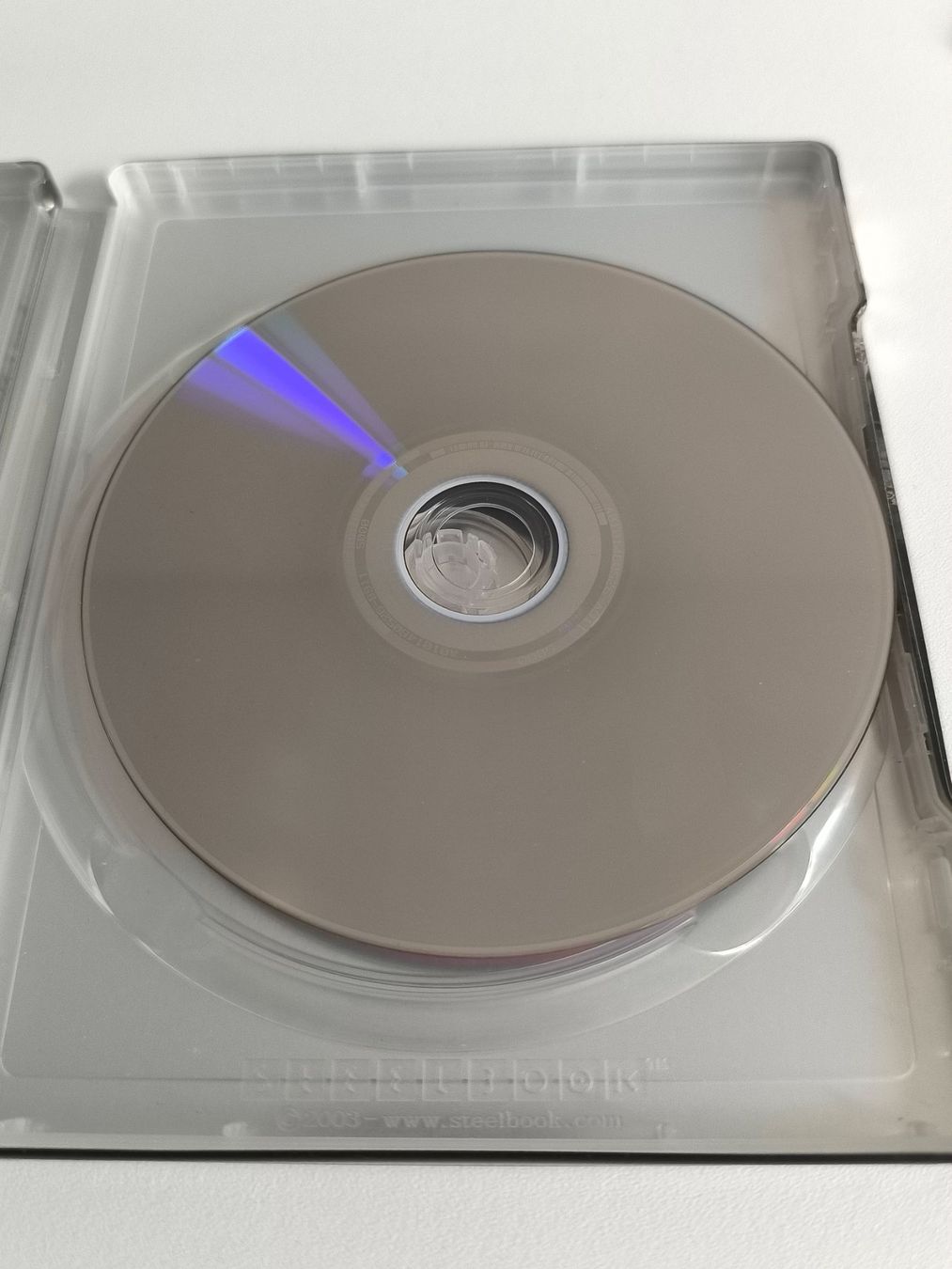 Tutti i DVDs: Blu-ray / District 9 - Metallbox – Usato da Muttenz venduto da hak_dsk9 2