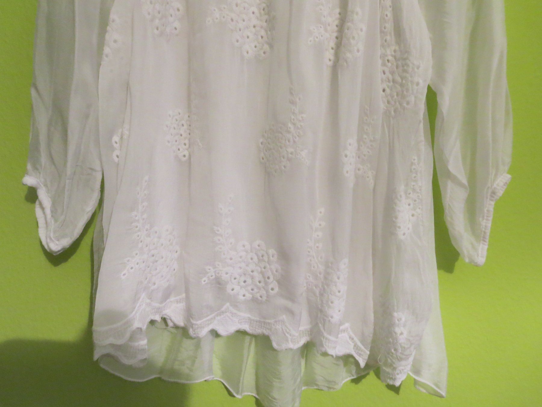 Blusen: Weisse Damen Sommer-Bluse /Gr. 42/44 – Gebraucht aus Wallisellen von Arvenstube 5